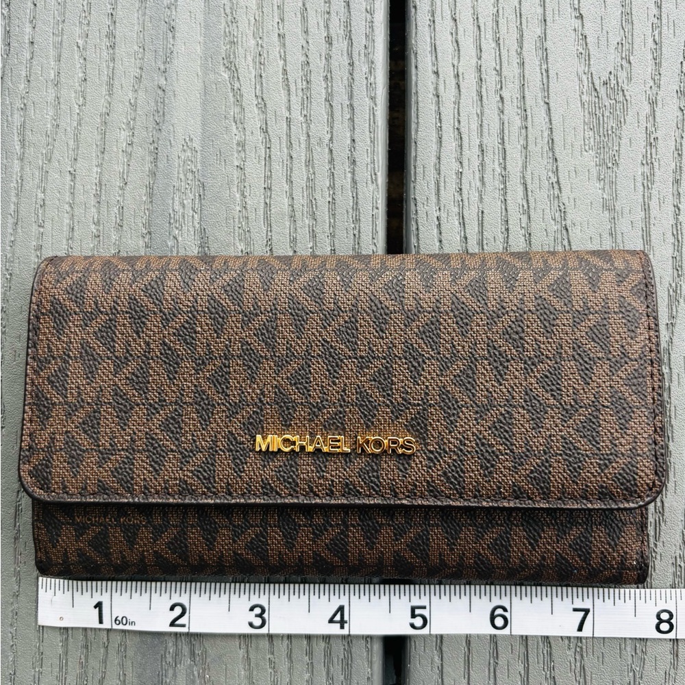 Michael Kors • Women’s Monogram Brown Wallet